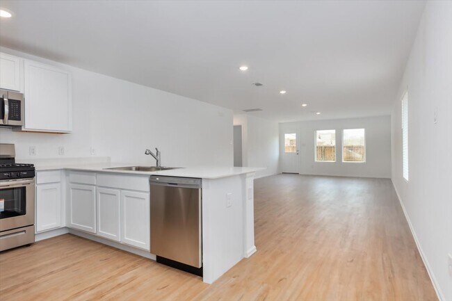 Building Photo - 19513 Rosali Meadow Dr