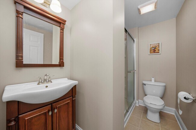 Building Photo - 3251 Thunderbird Ct E