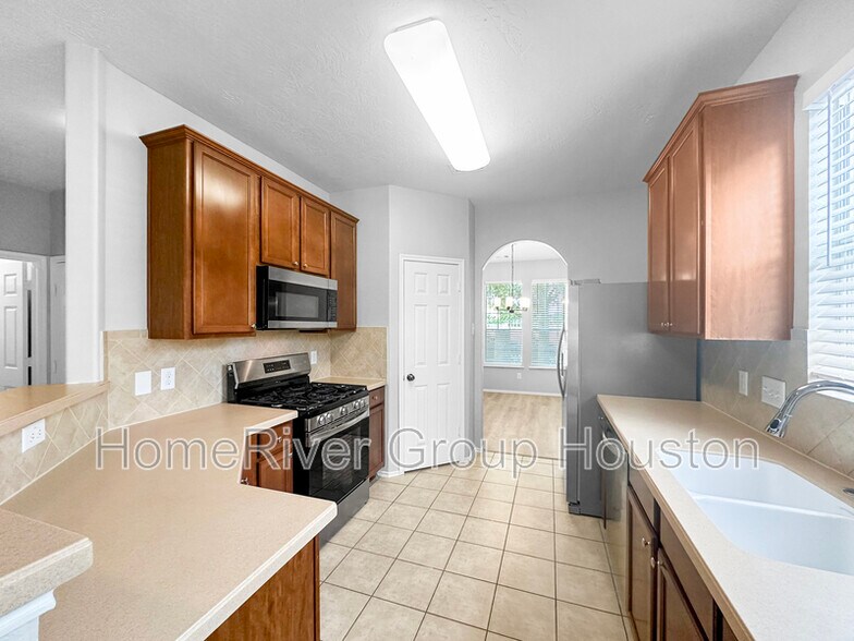 Building Photo - 20146 Jasper Oaks Dr