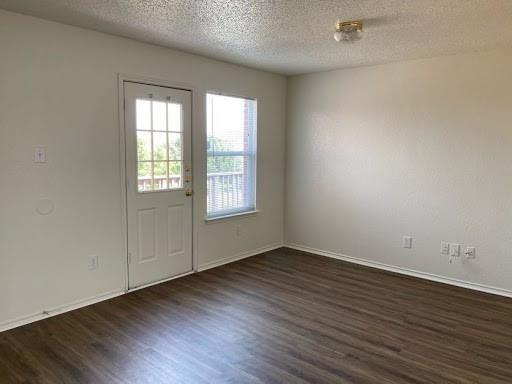 Building Photo - 1101 Mustang Ridge Dr