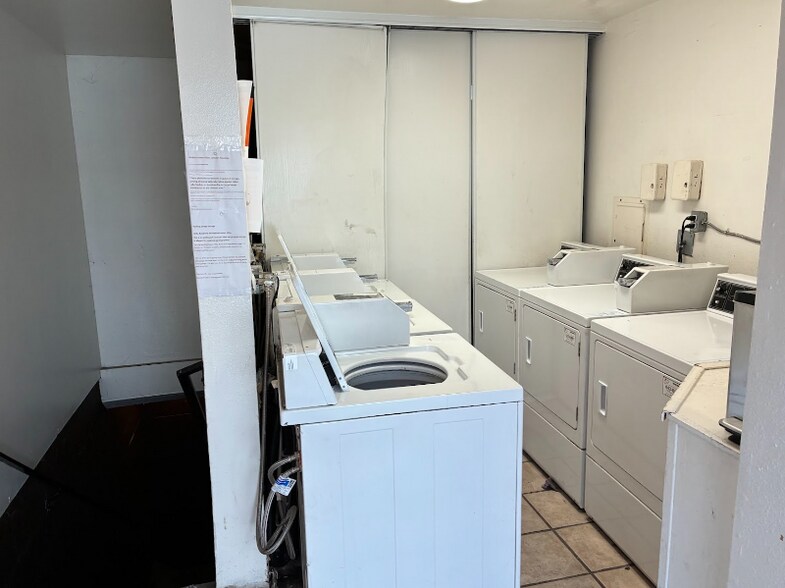 Building Photo - 4331 53rd St