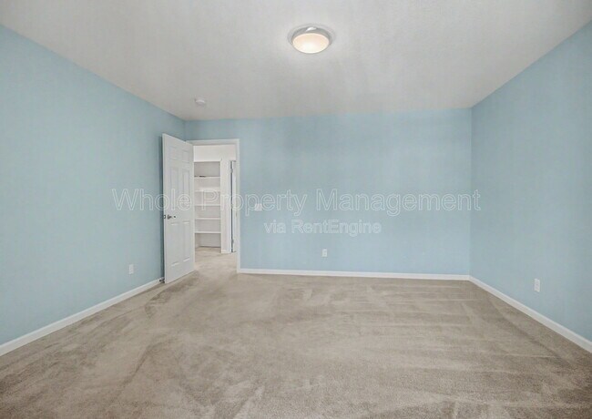 Building Photo - 11604 Community Center Dr