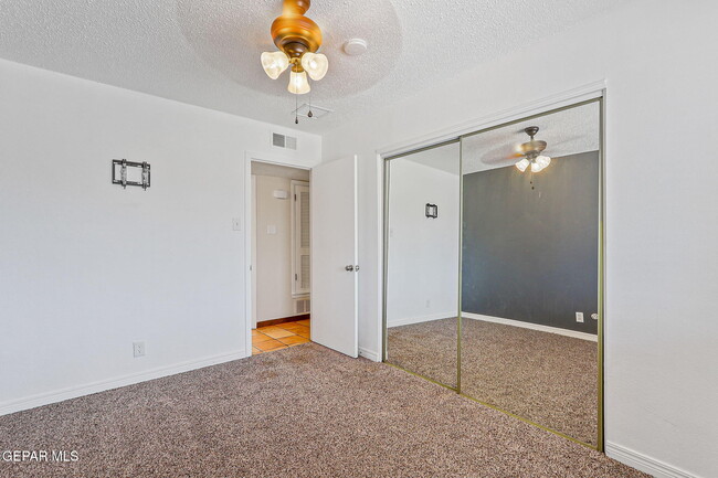 Building Photo - 4640 Ambassador Dr