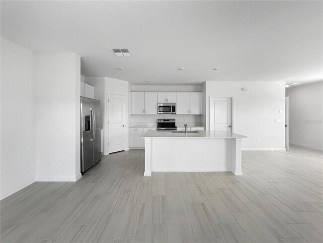 Building Photo - 17600 Shirewood Wy