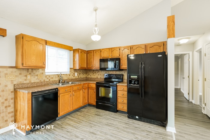 Building Photo - 3201 Shallow Creek Cir
