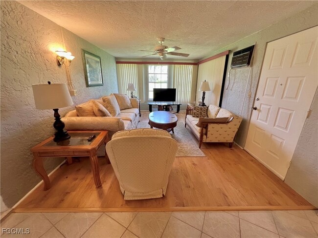 Building Photo - 10 Regency Ct