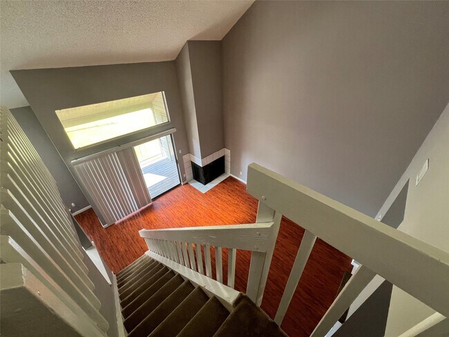 Building Photo - 8479 Sands Point Dr