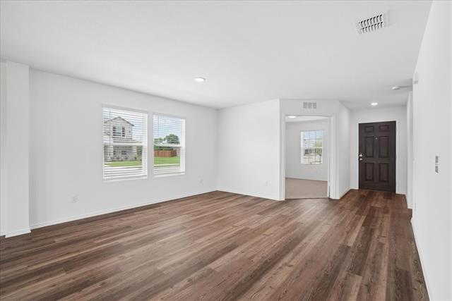 Building Photo - 16000 Isles Dr
