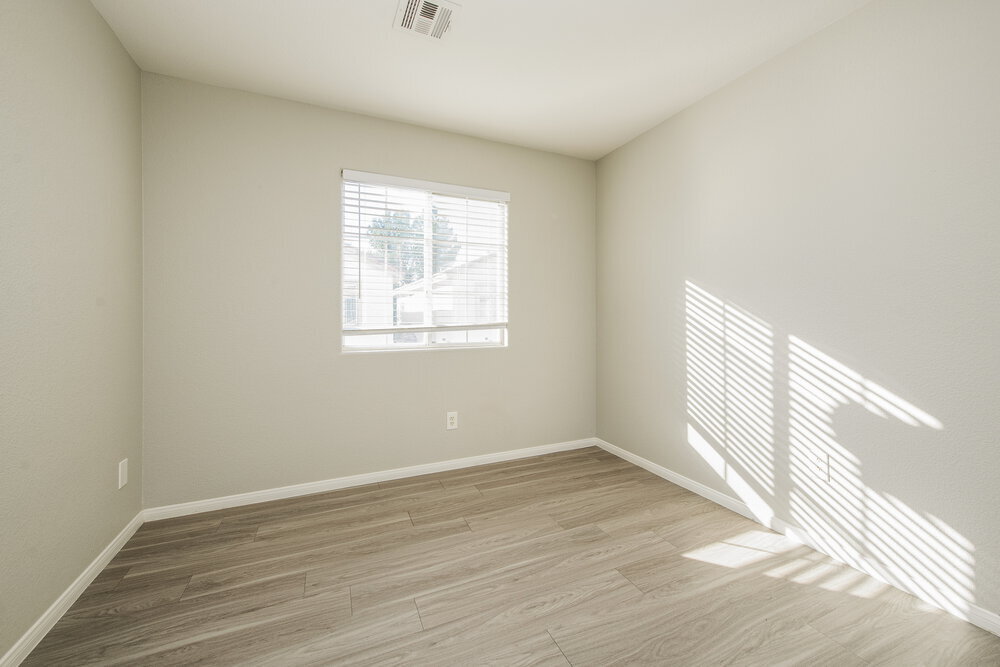 Building Photo - 3020 Sunrise Bay Ave