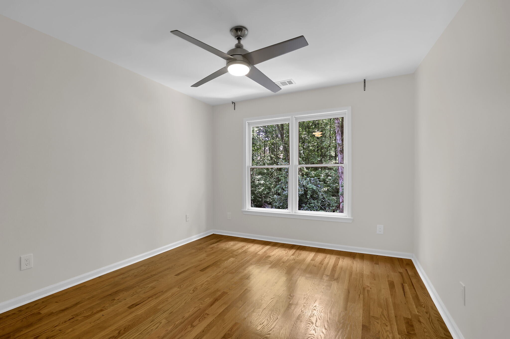 Building Photo - 230 Graystone Way