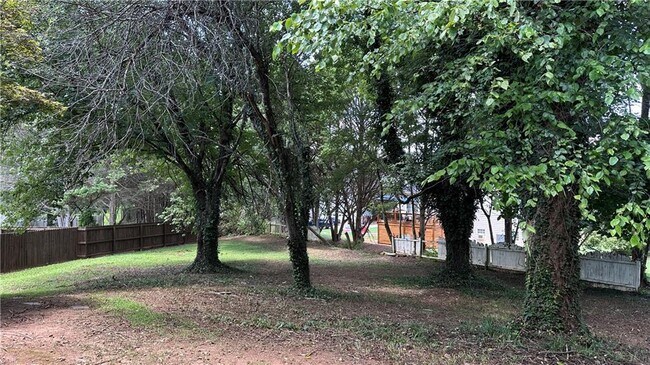Building Photo - 1830 Westwind Dr