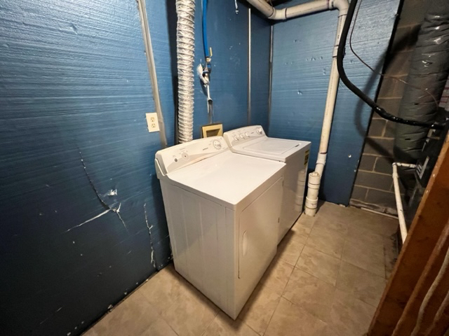 Building Photo - Room in Townhome on Lex Dr