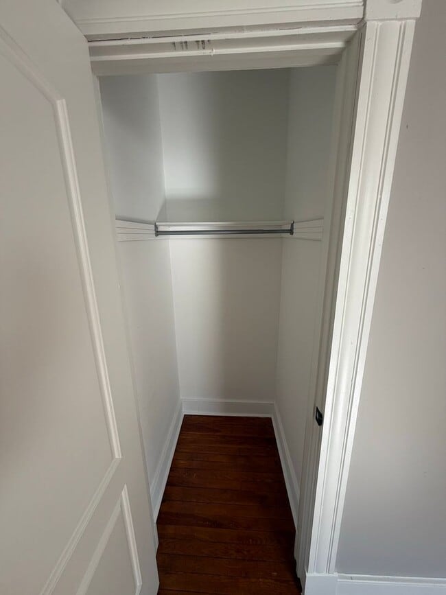 Building Photo - Beautifully Renovated Swansboro Home