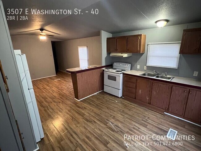 Building Photo - 3507 E Washington Ave