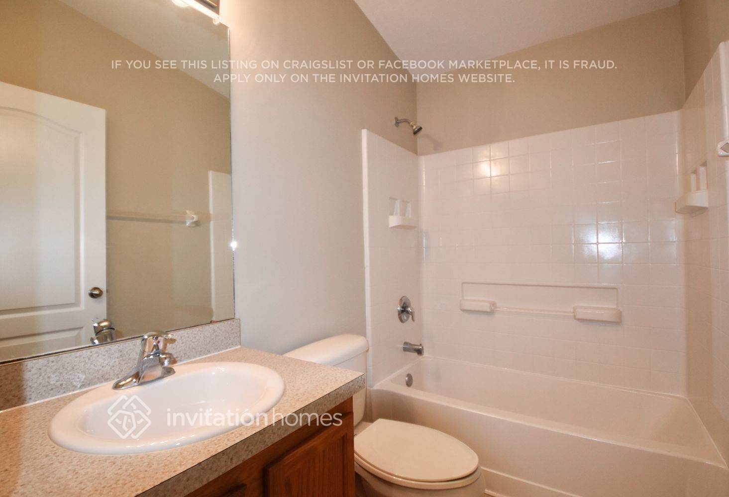 Building Photo - 15656 Greyrock Dr