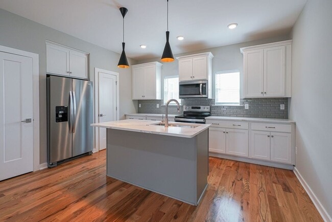Building Photo - East Nashville Townhome for Lease