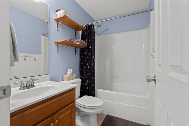 Building Photo - Home in Waterfront Community