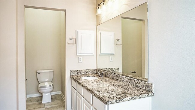Building Photo - 9959 Driftwood Park Dr