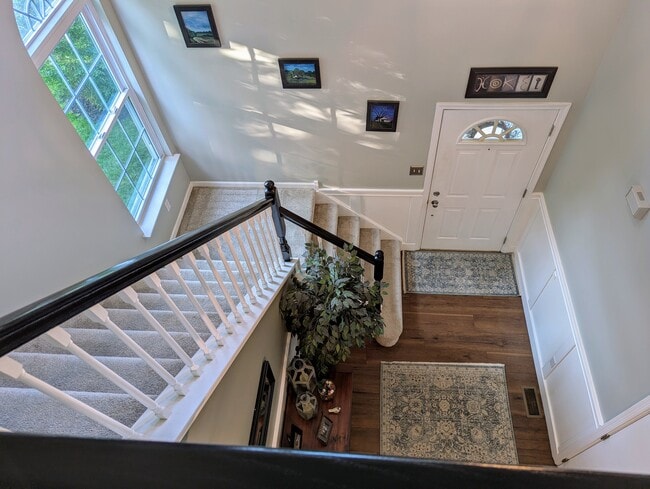 Building Photo - 9 Degas Cir