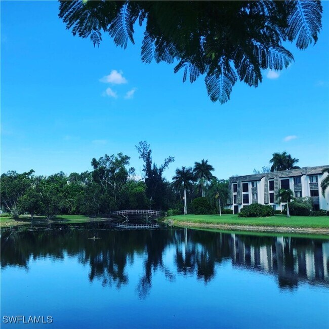 Building Photo - 1645 Spoonbill Ln