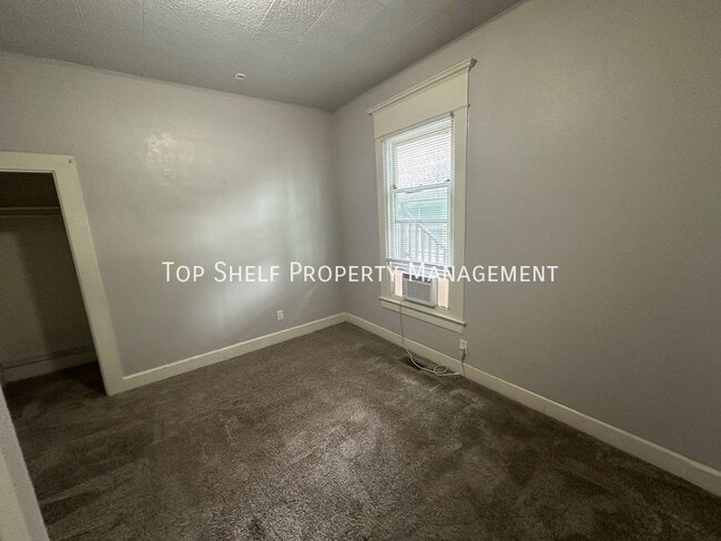 Building Photo - 1438 9th St