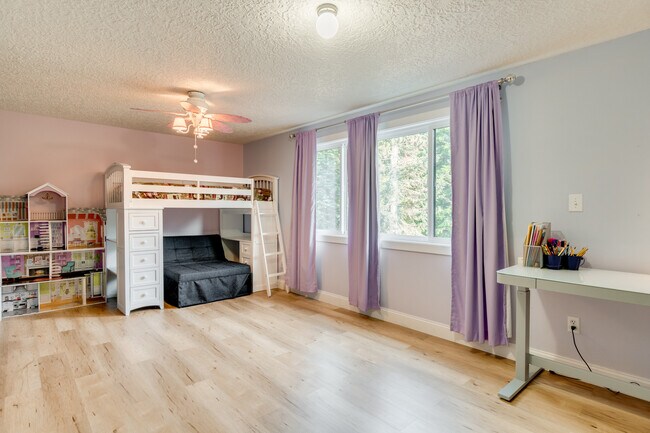 Bedroom 2 - extra large - 4001 NW 127th St