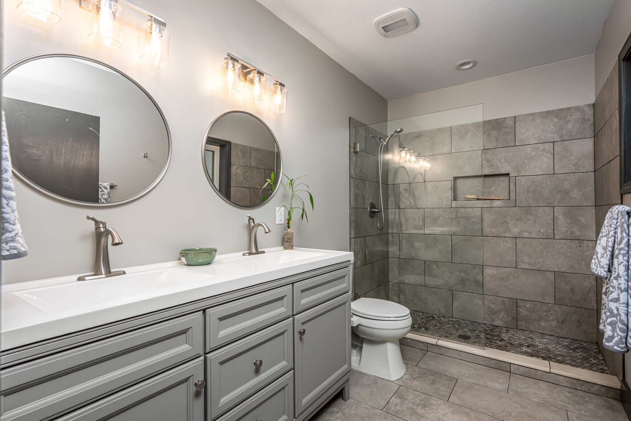 Building Photo - 11 Alta Ave