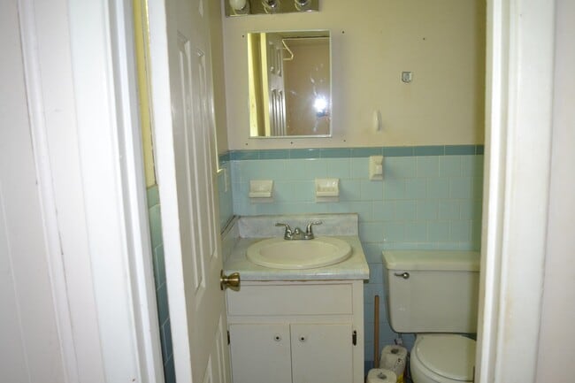 Building Photo - 138 Cypress Cir