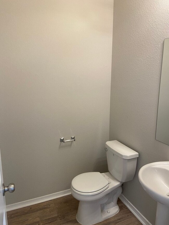 Building Photo - 2612 Grand Ln