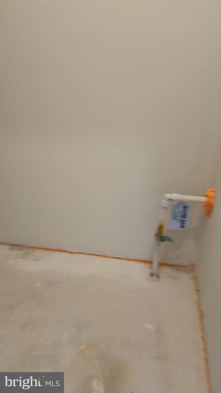 Building Photo - 18 Elliot Ln