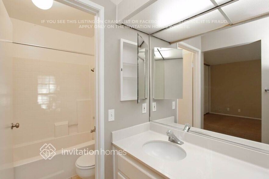 Building Photo - 11890 Collingswood Dr