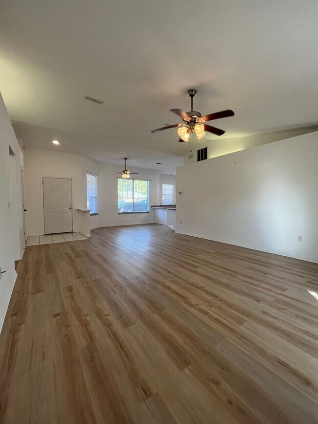 Building Photo - NEW VINYL PLANK FLOORING!! Pine Lakes Subdivision Corner Lot!