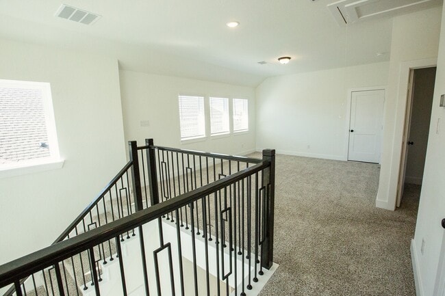 Building Photo - 21134 Garden Palm Dr