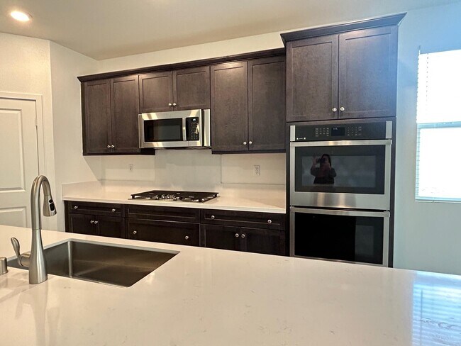 Building Photo - 40082 Catania Ct