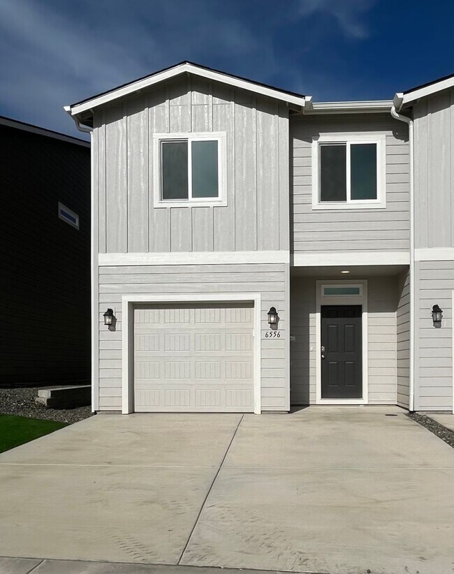 Primary Photo - Brand New Corner Townhome!