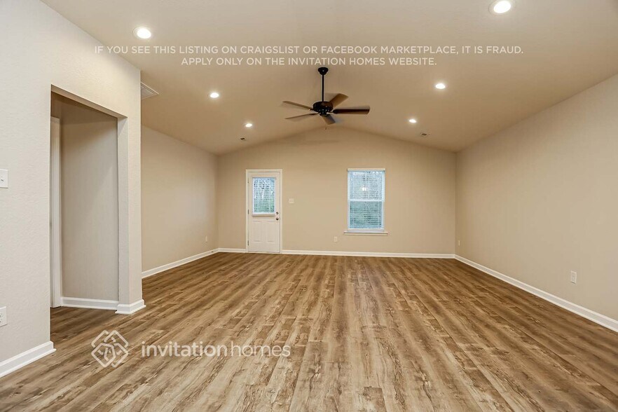 Building Photo - 3327 Drysdale Dr