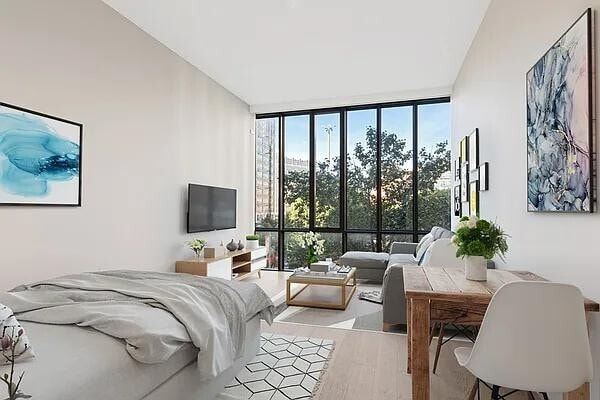 Building Photo - 565 Broome St