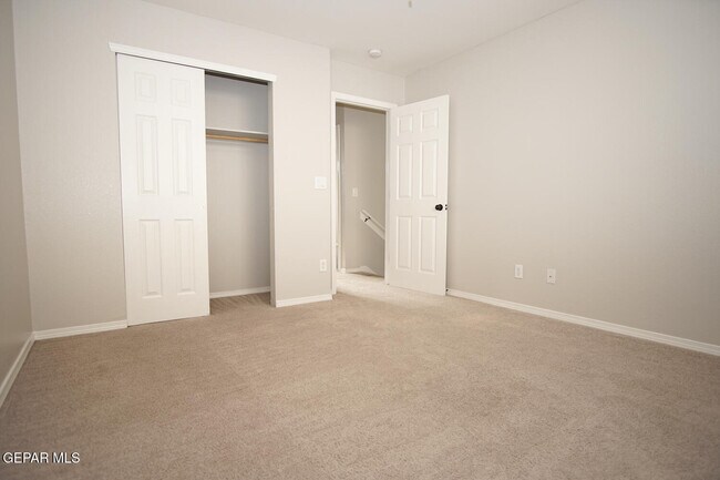 Building Photo - 14206 Otter Point Ct