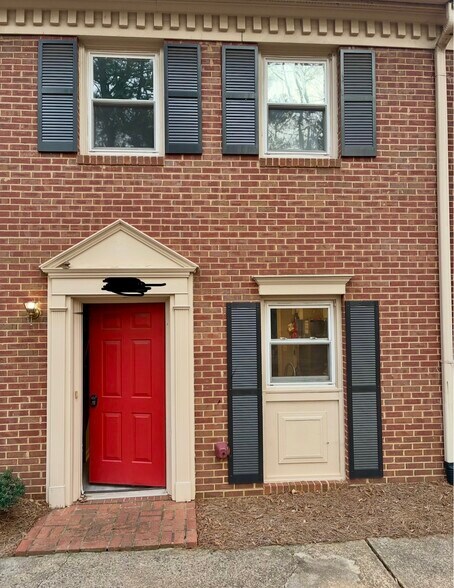 Building Photo - 579 Wedgewood Dr