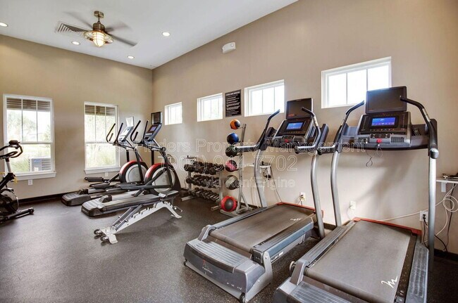 Building Photo - 7030 Azalea Grove Dr