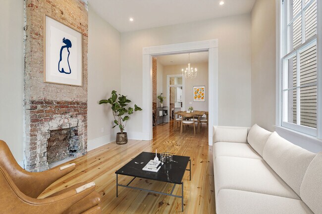 Building Photo - Carondelet