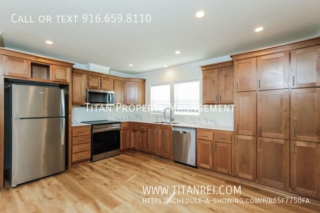 Building Photo - 315 Vandenberg Cir