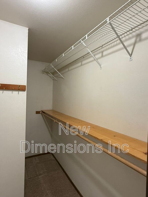 Building Photo - 3679 Grant Dr