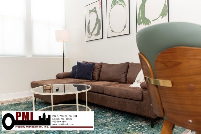 Building Photo - 1223 N 9th St