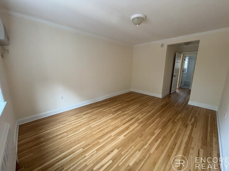 Building Photo - 72 Saint Paul St