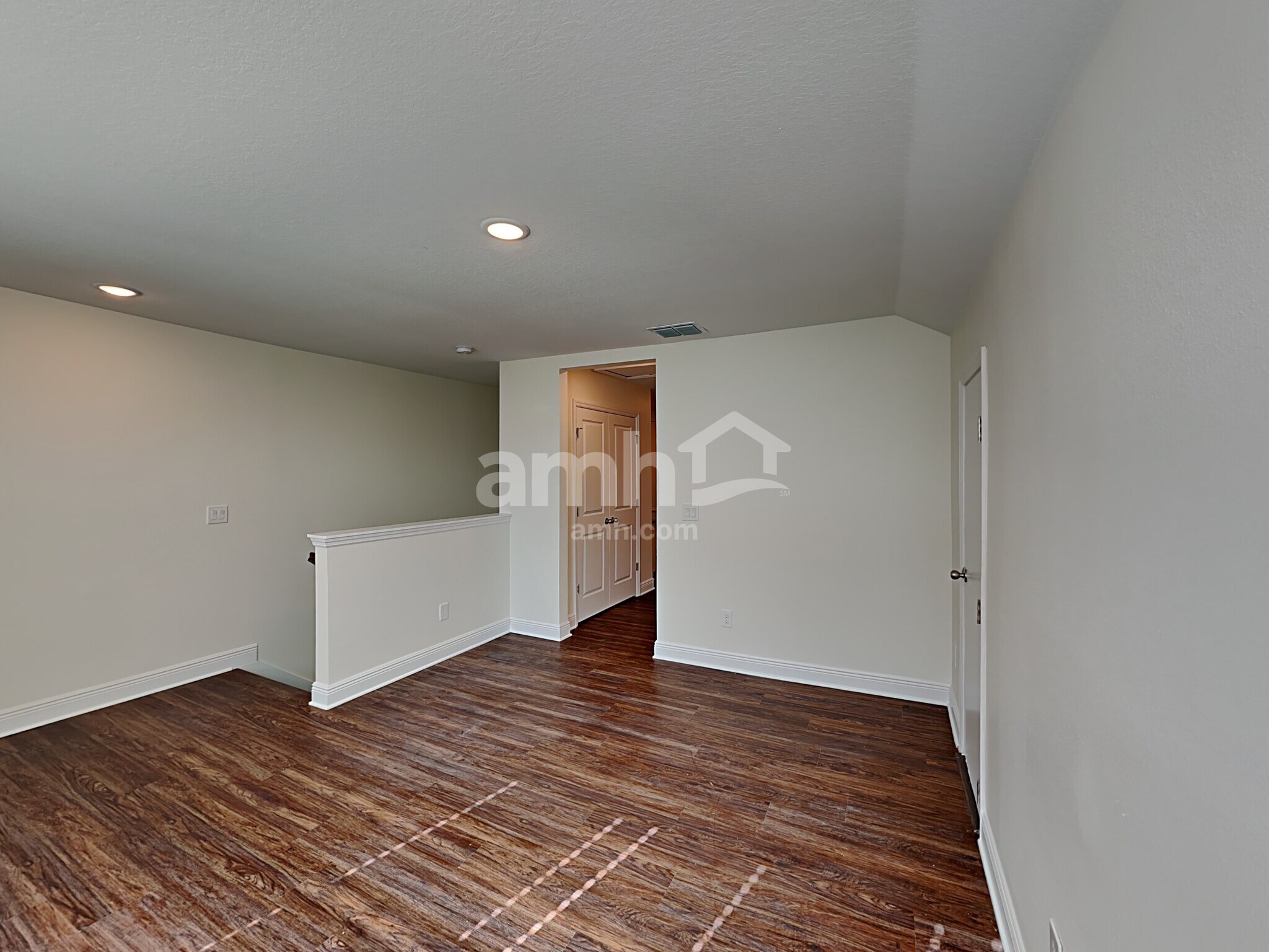 Building Photo - 915 Heavenly Dr