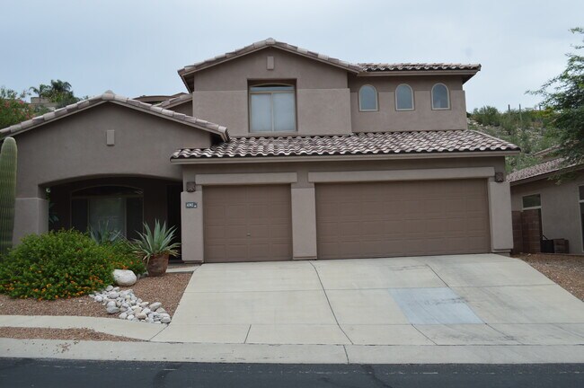 Building Photo - 4302 N Sunset Cliff Dr