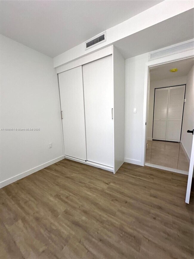 Building Photo - 14577 SW 261 St Ter