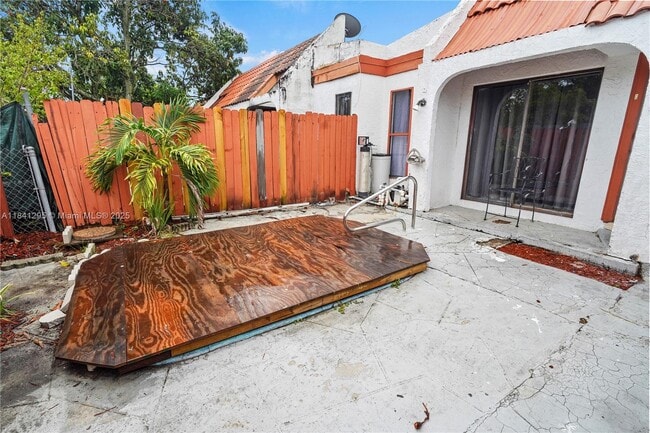 Building Photo - 2213 NW 55th Terrace