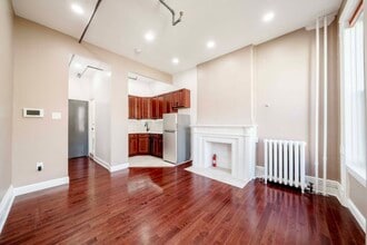 Building Photo - 211 W 122nd St